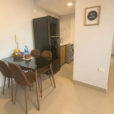 Apartamento Amoblado Cerca Al Mar *